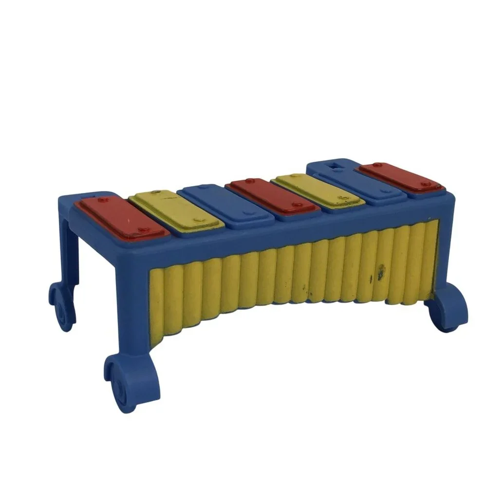 Peppa Pigs Making Music Fun Playset Piano Drum Xylophone & Figures - Picture 4 of 9